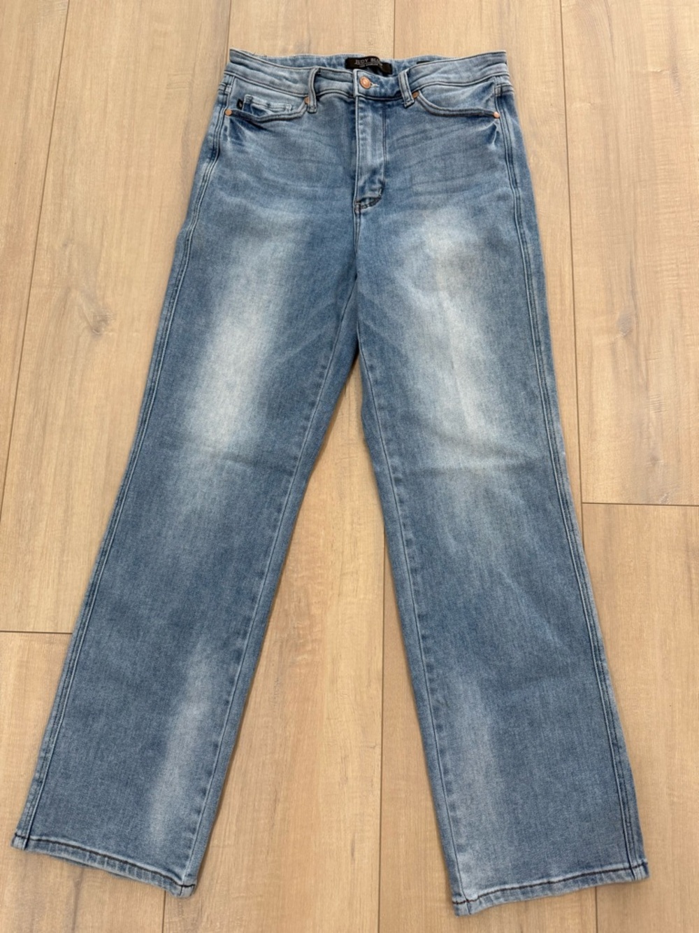 Judy Blue Women's Straight Leg Jeans - Light Blue Faded Wash
